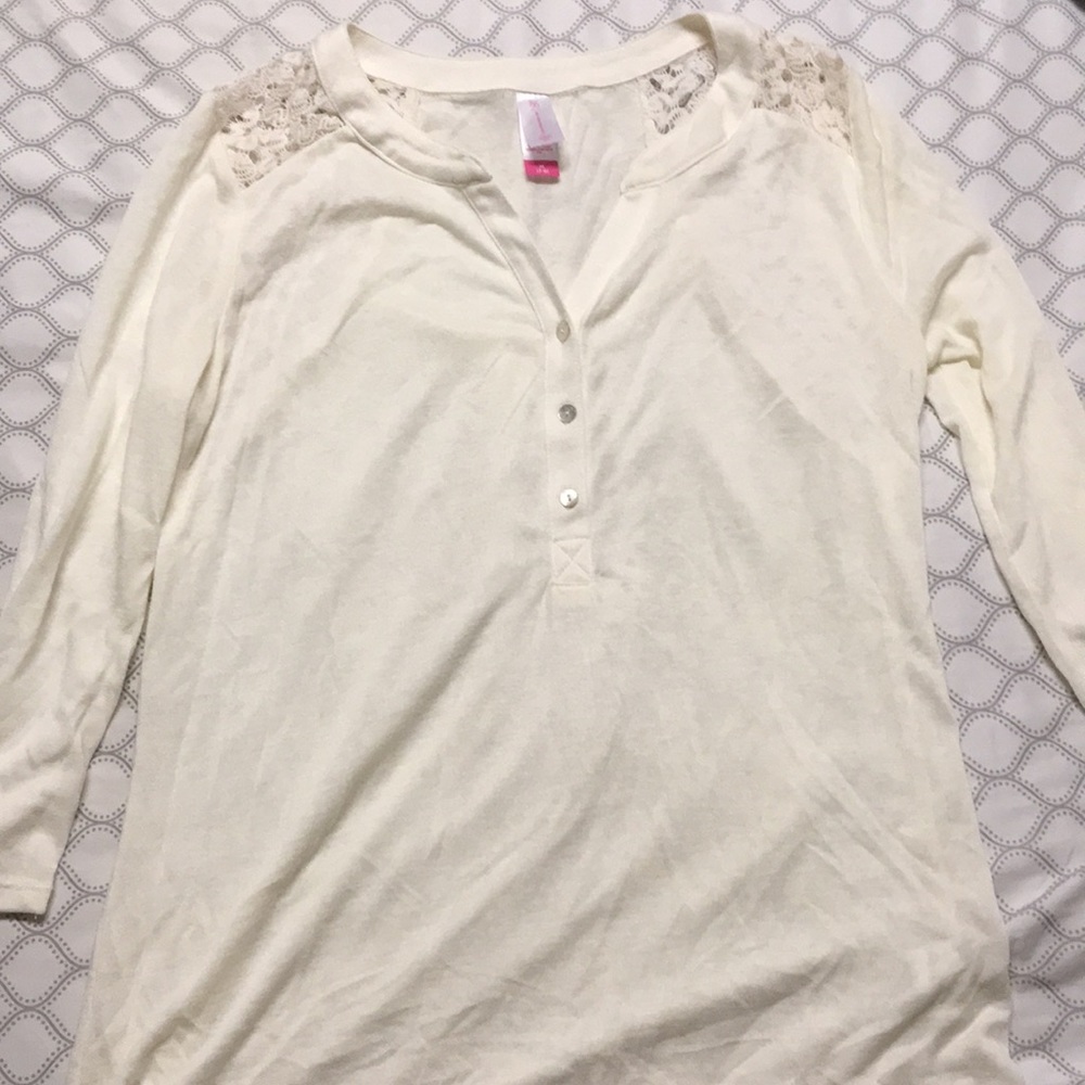 Cream Cropped-Sleeve Blouse